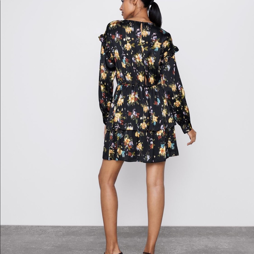 MULTI COLOR RUFFLED PRINT DRESS - Picture 5 of 8